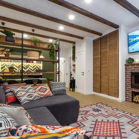 Freeman-3A - 4Місний Апартамент З Кухнею, Терасою, Грилем - На Увесь Перший Поверх Котеджу Apartamento *