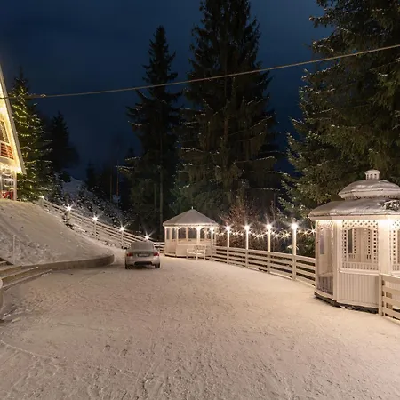 Freeman-3A - 4Місний Апартамент З Кухнею, Терасою, Грилем - На Увесь Перший Поверх Котеджу דירה *