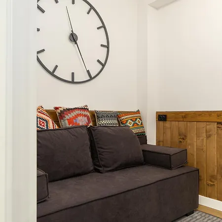 Freeman-3A - 4Місний Апартамент З Кухнею, Терасою, Грилем - На Увесь Перший Поверх Котеджу