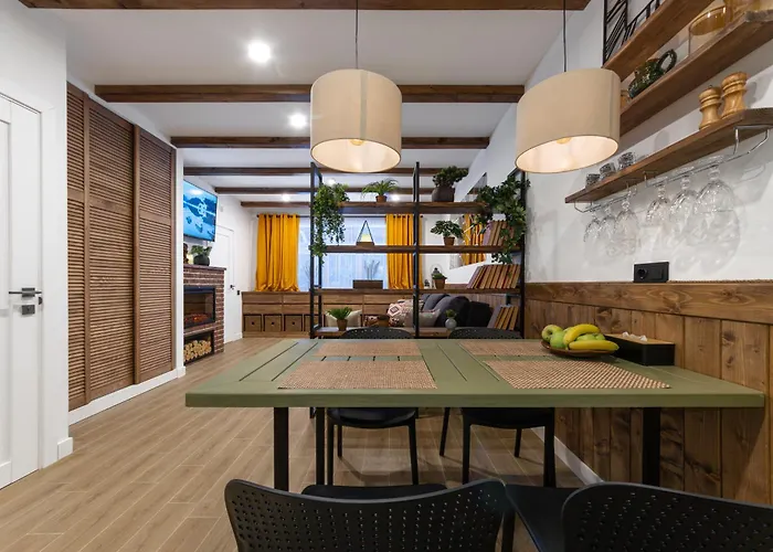 Apartment Freeman-3a 4місний з кухнею, терасою, грилем - на увесь перший поверх котеджу
